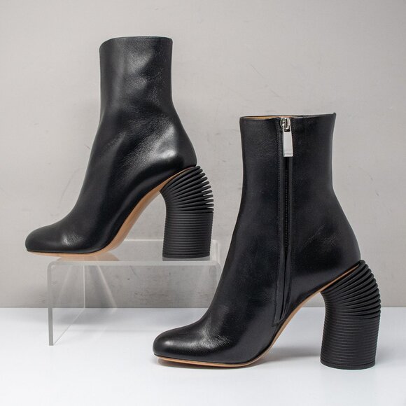 Off-White Tonal Spring 110mm Black Leather Boots, Size 39 EU (9 US) - Picture 3 of 7